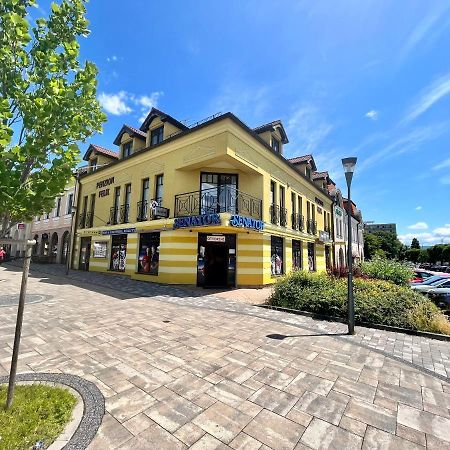 Penzion Felix Topoľčany Exteriér fotografie